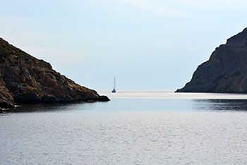 Sailing boat in Herronisos